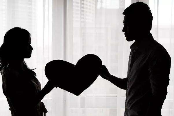 美加贸易谈判停滞 特朗普威胁加征更高关税